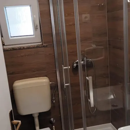Cvetnic Apartment Povljana